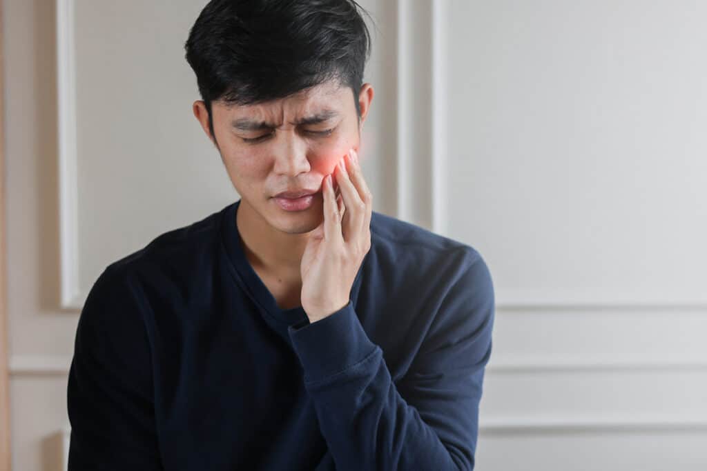 Emergency Dentist in Temple, TX: What to Do If You Knock Out a Tooth